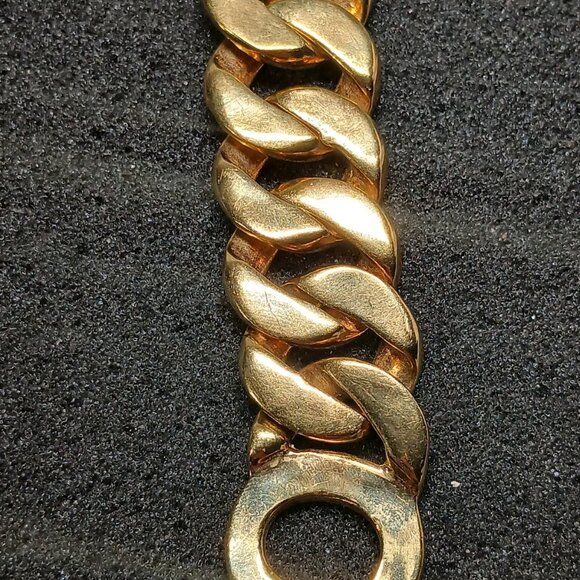 Marc by Marc Jacobs Gold Chunky Chain Bracelet Pearl Toggle Logo Clasp VGUC - Picture 11 of 15